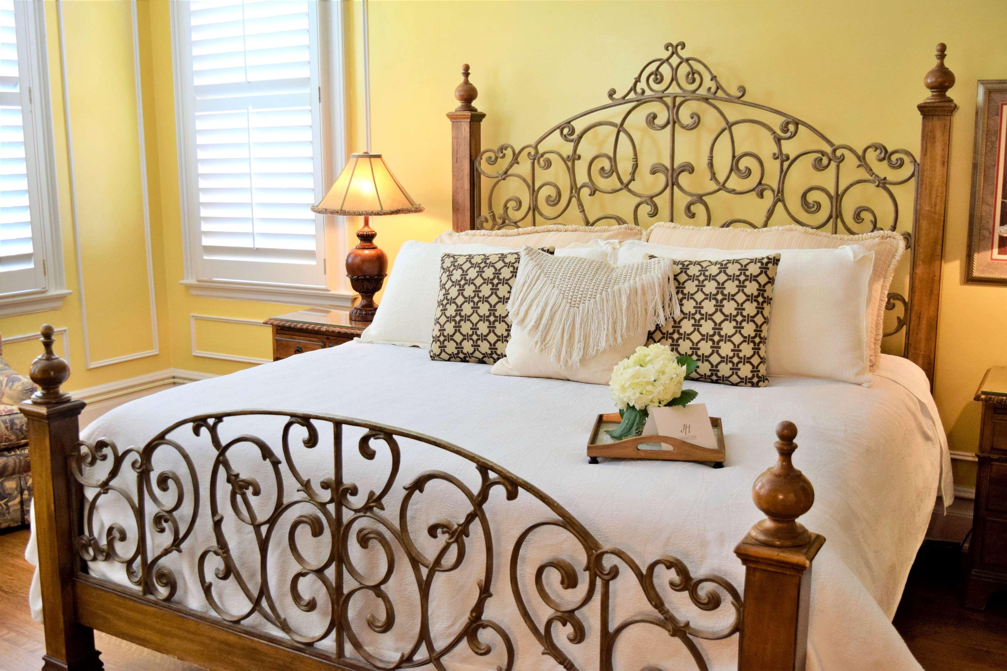 Jh Adams Inn, Trademark Collection By Wyndham High Point Exterior photo